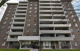 Apartment – Logan Avenue, Toronto, Ontario,  Canada for C$690,000