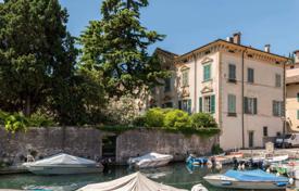 Luxury three-bedroom apartmenst with views of lake Garda, Italy for 1,800,000 €