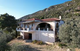 Two-storey villa with a large plot and sea views in Ermioni, Peloponnese, Greece for 400,000 €
