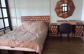 2 bed Condo in Baan Sathorn Chaopraya Khlong Ton Sai Sub District for $314,000