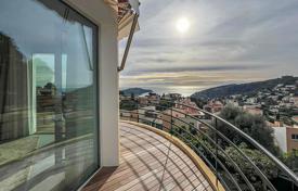 Splendid renovated apartment with panoramic sea view for 990,000 €