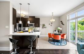Terraced house – Kingston Road, Toronto, Ontario,  Canada for C$1,418,000