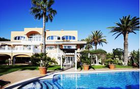 Spacious villa with a garden, a pool, a garage, terraces and sea views, Alicante, Spain for 3,800,000 €