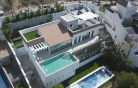 Luxury villa with two swimming pools in a residence with around-the-clock security, in a prestigious area, Altea, Spain for 2,850,000 €