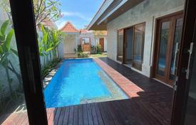 New furnished villa with a swimming pool and a parking in Sanur, Bali, Indonesia for $380,000