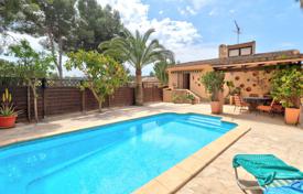 Well maintained villa with a pool in Costa de la Calma, Mallorca, Spain for 750,000 €