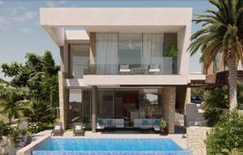 Villas with continuous sea views for 2,800,000 €