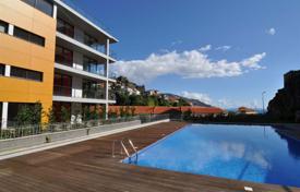 Penthouse with a terrace in a luxury residence with a swimming pool and a gym, Funchal, Portugal for 1,000,000 €