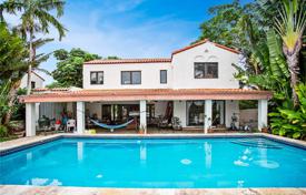 Two-storey Mediterranean villa with a swimming pool, a parking, a veranda and an ocean view, Miami Beach, USA for $2,100,000