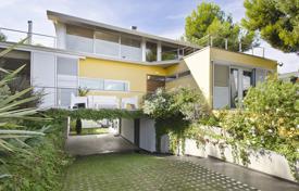 Two-level luxury villa 100 m from the beach, Tamarit, Costa Dorada, Spain for 5,000 € per week
