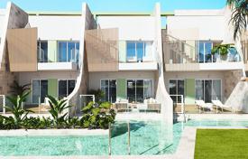 Apartment with a private solarium in a new residence with a swimming pool, Pilar de la Horadada, Spain for 230,000 €