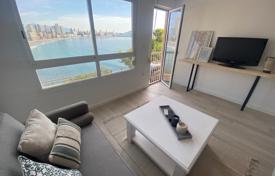 Bright townhouse with beautiful views of the beach in Benidorm, Alicante, Spain for 350,000 €
