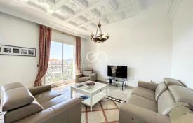 Four-bedroom apartment on the Croisette in Cannes, Cote d'Azur, France for 3,180,000 €