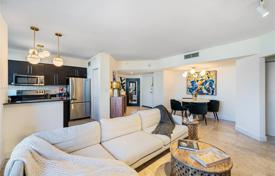 Condo – West Avenue, Miami Beach, Florida,  USA for $649,000