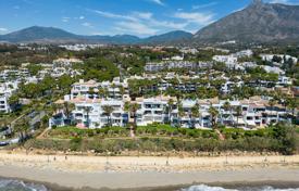 Duplex Penthouse for sale in Marina Puente Romano, Marbella Golden Mile for 11,900,000 €