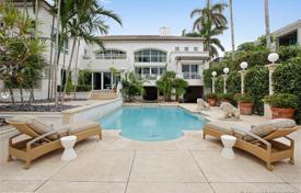 Comfortable villa with a pool, a terrace and views of the bay, Miami Beach, USA for $10,400,000