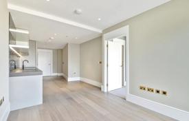 One-bedroom apartment in a prestigious residence, in the central area of London, UK for £860,000