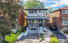Townhome – Portland Street, Toronto, Ontario,  Canada for C$1,268,000