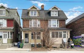 Terraced house – Bathurst Street, Toronto, Ontario,  Canada for C$1,683,000