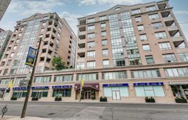 Apartment – Yonge Street, Toronto, Ontario,  Canada for C$972,000