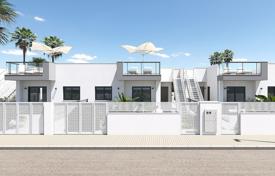 Townhouse in a new residential complex with extensive garden areas and communal pool, Spain for 255,000 €
