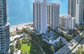 Condo – Collins Avenue, Miami, Florida,  USA for $838,000