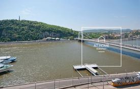 Exclusive two-storey apartment overlooking the Danube, 5th district of Budapest, Hungary for 858,000 €