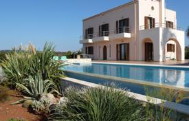 Three-storey villa with a pool, sea and mountain views in Chania, Crete, Greece for 760,000 €