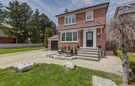 Townhome – East York, Toronto, Ontario,  Canada for C$2,436,000