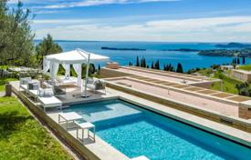 Luxury villa with swimming pool and guest house on Lake Garda, Lombardy, Italy. Price on request