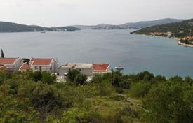 Fenced land plot for construction with sea views, near the beach, Rogoznica, Šibensko-Kninska županija, Croatia for 520,000 €