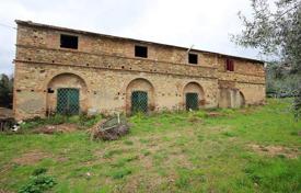 Farm for restoration in Castagneto Carducci, Tuscany, Italy for 749,000 €