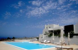 Traditional luxury villa overlooking the sea, Akrotiri, Santorini, Greece for 9,200 € per week