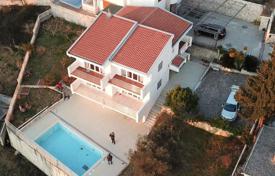 Furnished house with a swimming pool and panoramic views in the picturesque town of Susanj, Montenegro for 440,000 €