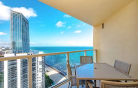 Renovated apartment with stunning ocean views in Sunny Isles Beach, Florida, USA for $779,000