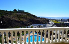 Two-bedroom furnished apartment with ocean views in Acantilado de los Gigantes, Tenerife, Spain for 345,000 €