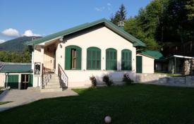 Three-storey house with a garage, Kolašin, Montenegro for 562,000 €