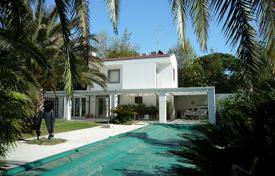 Two-level villa 200 meters from the beach, Forte dei Marmi, Tuscany, Italy for 8,000 € per week