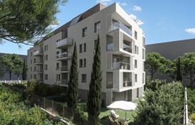 Apartment – Marseille, Bouches-du-Rhône, Provence - Alpes - Cote d'Azur,  France for From 302,000 €