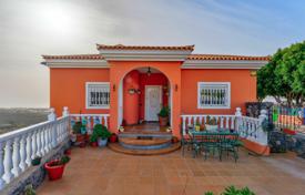 Fantastic villa with a tennis court and an olive grove in Granadilla, Tenerife, Spain for 850,000 €