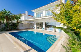 First-class villa on the first line of the sandy beach, Protaras, Famagusta, Cyprus for 5,400 € per week