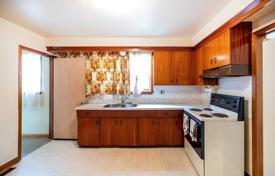 Apartment – Etobicoke, Toronto, Ontario,  Canada for C$2,576,000