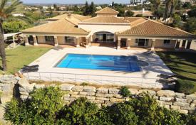 Luxury villa with a swimming pool, a garden and lounge areas, Galé, Portugal for 3,500,000 €