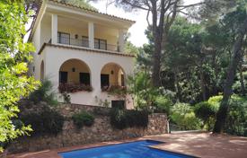 Charming villa with a pool and a garden in Tamariu, Costa Brava, Spain for 625,000 €