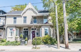 Terraced house – Queen Street East, Toronto, Ontario,  Canada for C$1,234,000