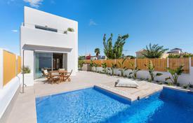 Modern villa with a swimming pool close to the beach, Los Alcázares, Spain for 350,000 €
