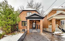 Townhome – Hillsdale Avenue East, Toronto, Ontario,  Canada for C$1,954,000