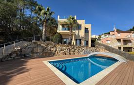 Magnificent two-storey villa with a pool, garden and beautiful views in Lloret de Mar, Catalonia, Spain for 900,000 €
