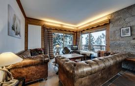 Three-level apartment with a panoramic view, a sauna and a garage, Val-d'Isère, France for 2,800,000 €