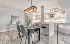 Apartment – Scarlett Road, Toronto, Ontario,  Canada for C$785,000
